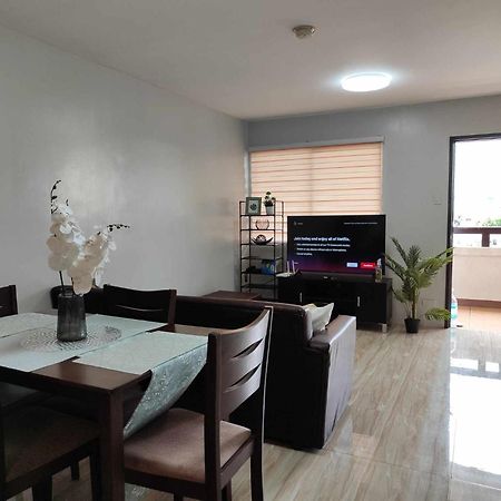 Cozy 2Br With Free Pool Beside Sm City Mall Davao Habitación foto