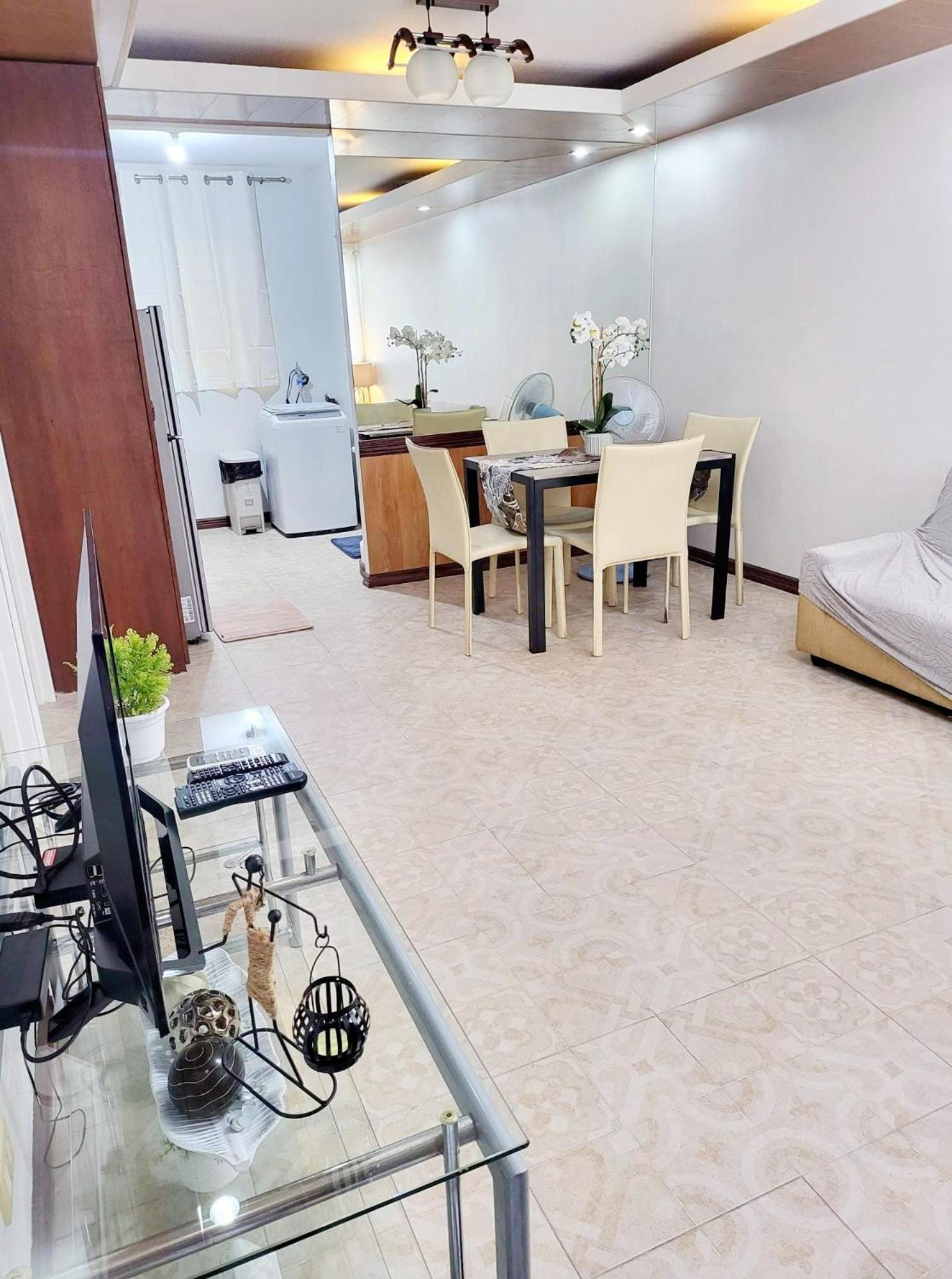 Cozy 2Br With Free Pool Beside Sm City Mall Davao Exterior foto